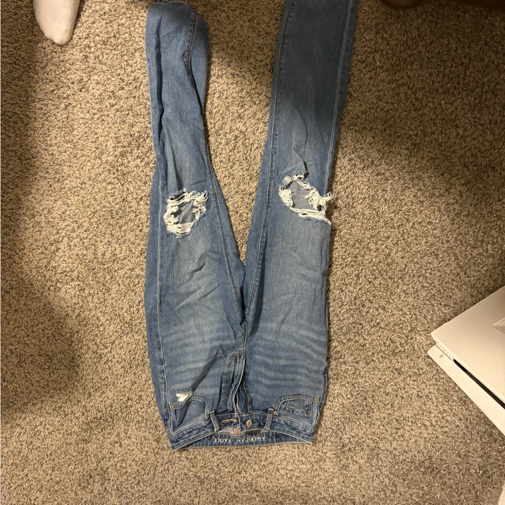 American Eagle Outfitters Light Blue Distressed Skinny Jeans